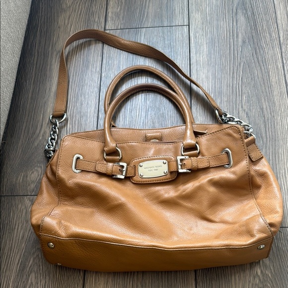 Michael Kors XL Hamilton Crossbody satchel Handbag tan pebble Leather chain - Picture 2 of 16
